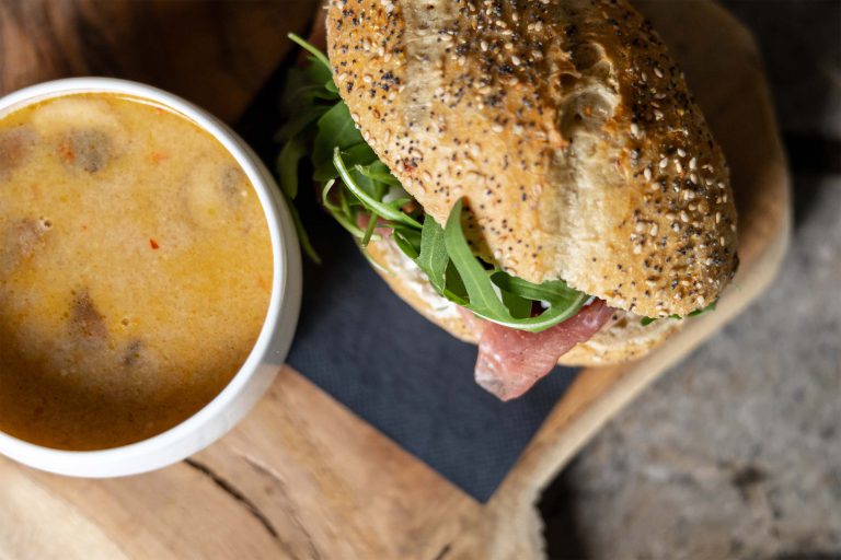 Afbeelding Een romige champignonsoep die u zó op tafel zet